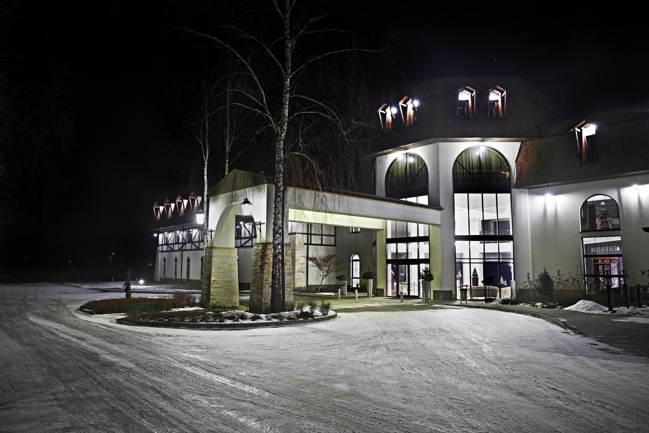 Hotel Rozdroze Nieborów Exteriör bild