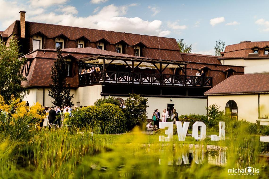 Hotel Rozdroze Nieborów Exteriör bild